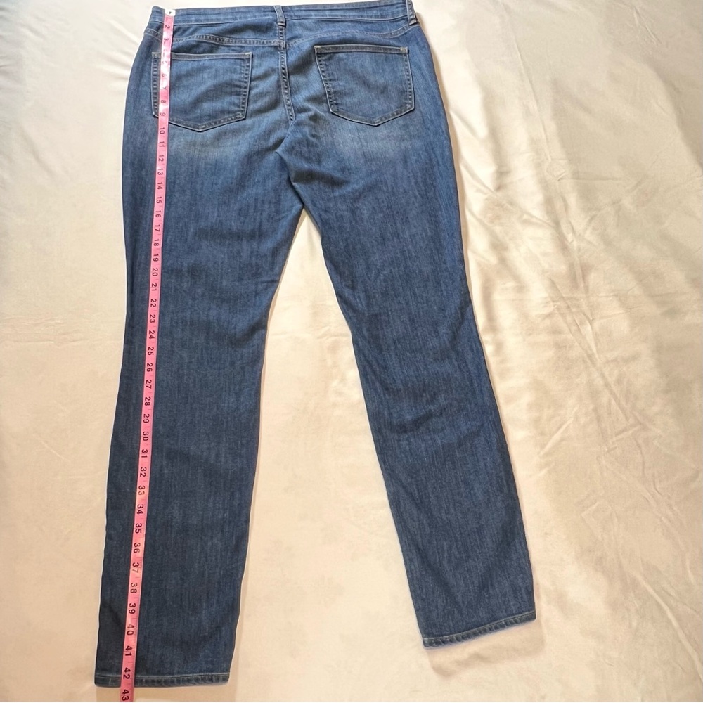 Old Navy The Diva Medium Wash Denim Straight Leg Jeans Sz 14 - Picture 10 of 10